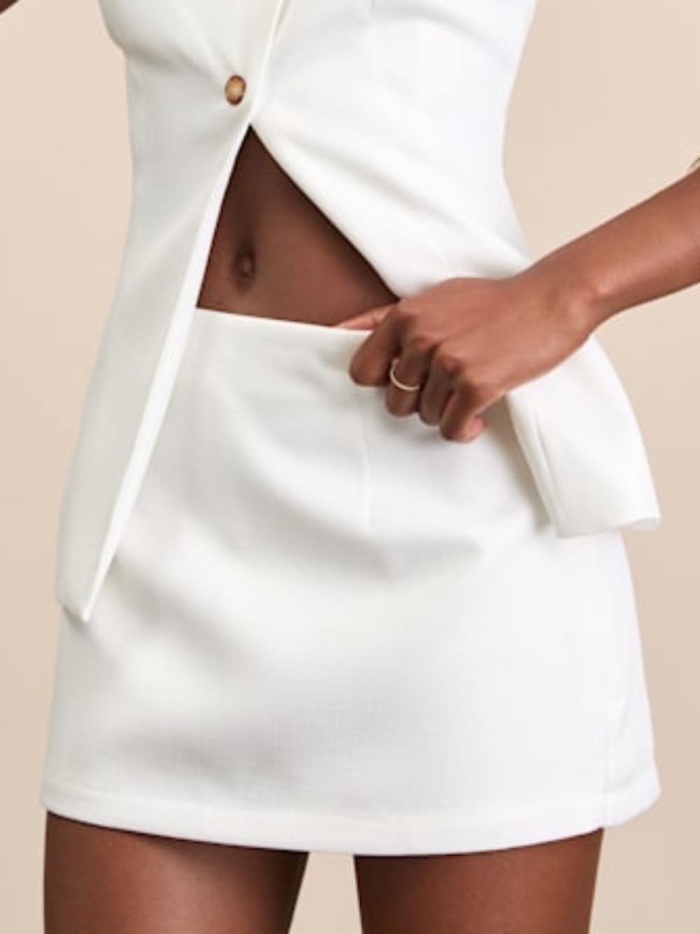 Lulus Teslee White Textured Mid-rise Skort - Size M